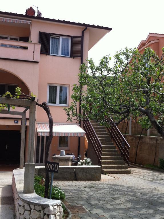 Apartment Petar Punat Exterior photo